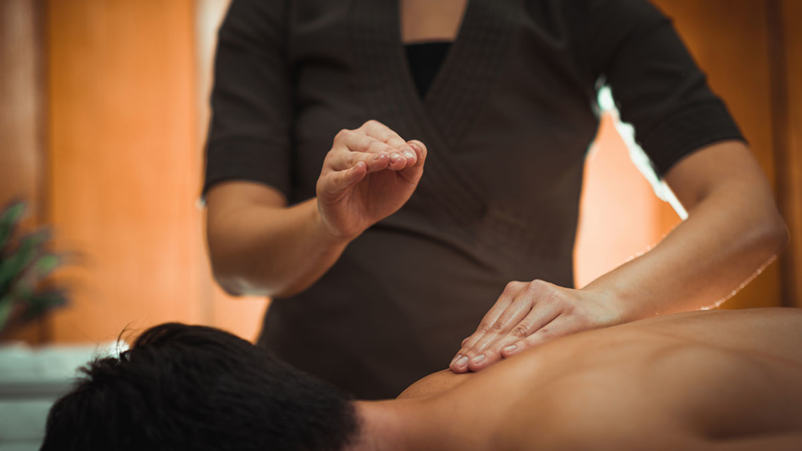 Body massage in Worli