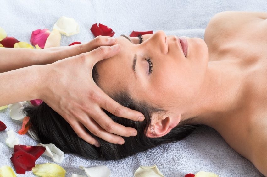 Top 7 Face Massage Benefits